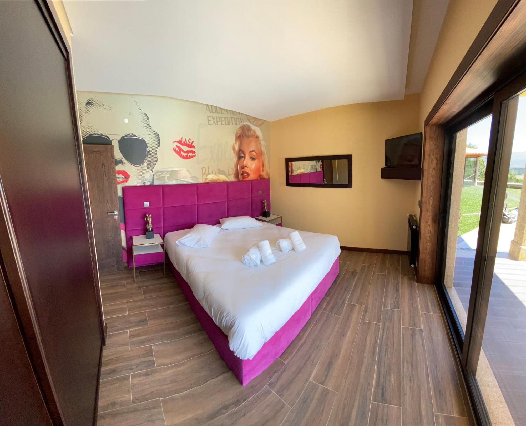 Room Marilyn Monroe Canedo de Basto Exterior foto